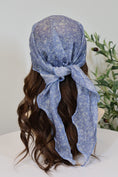 Load image into Gallery viewer, Delicate Flower Head Scarf