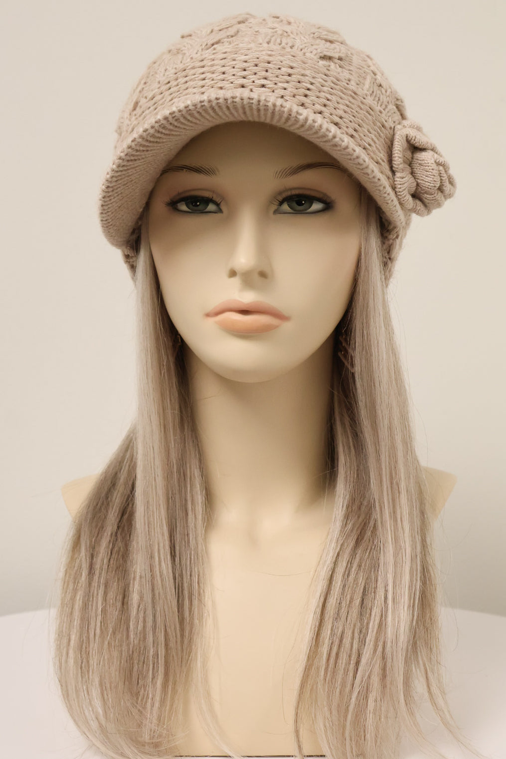 Cable Knit Flower Cap